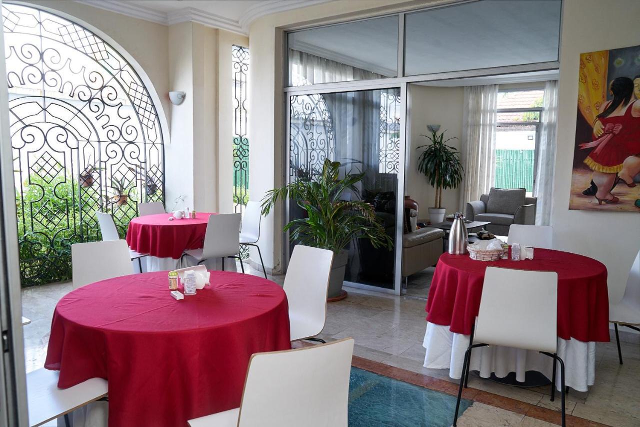 Seddo Guest House Абиджан Екстериор снимка